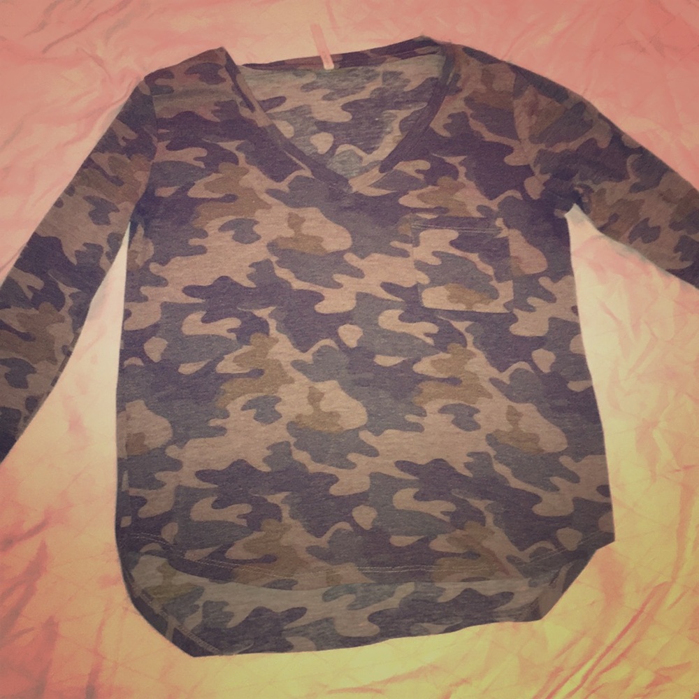 Camouflage top💚